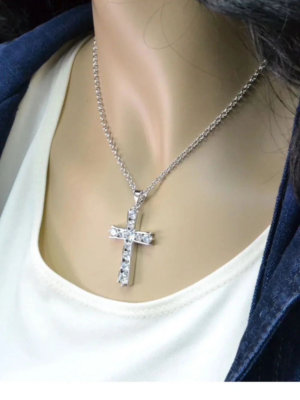 Montana Silversmiths® Round Brilliance Cross Bling Necklace NC3251